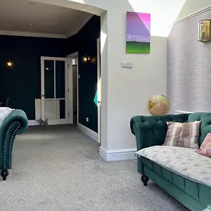 The Lytham Holiday home
